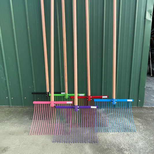 Millenia Classic Stable Rake