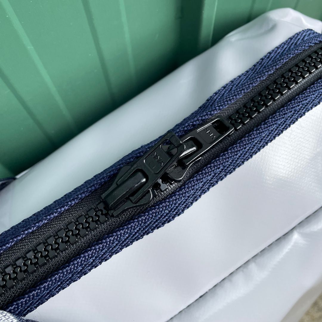 Peak Road Saddle Blanket/ Cover Bag