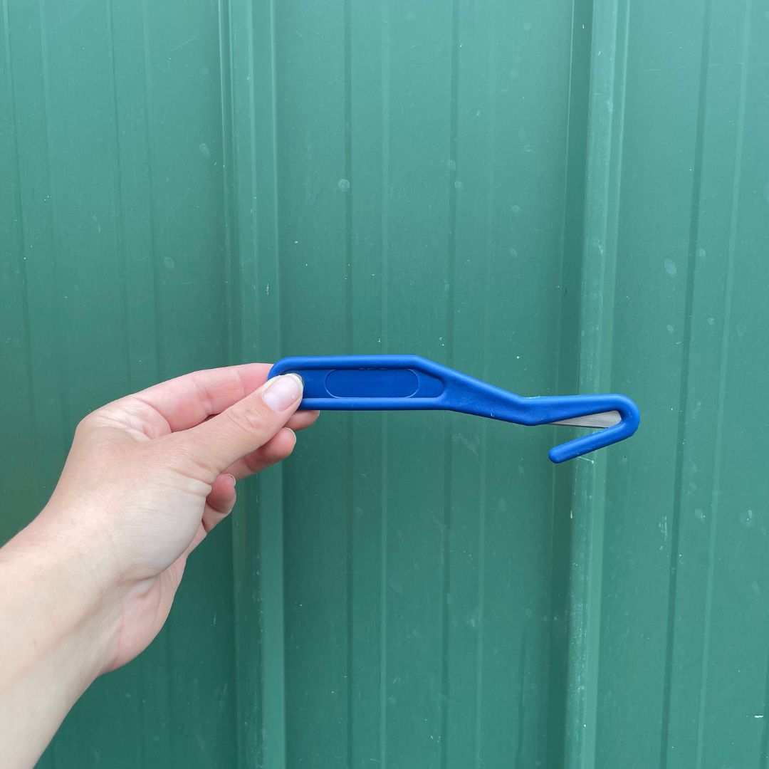 Twine Cutter