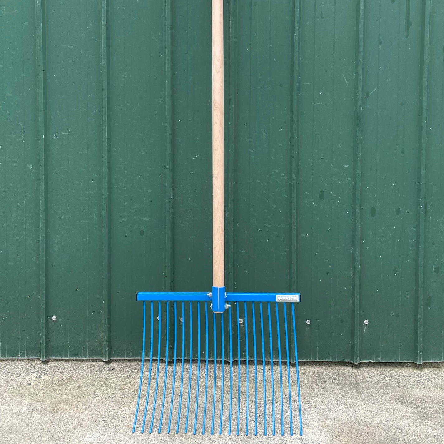 Millenia Classic Stable Rake available in New Zealand – PEAK ROAD