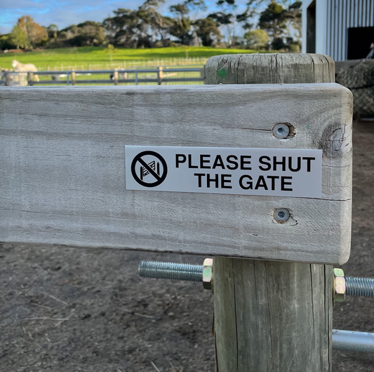 "Please Shut the Gate" Self Adhesive Sign